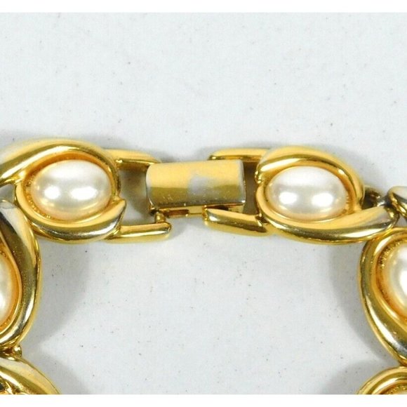 Vintage Signed Napier Faux Pearl Gold Tone Bracelet 6 7/8" Fold Over Clasp - Picture 12 of 13
